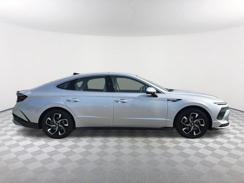 Used 2024 Hyundai Sonata SEL FWD image 18