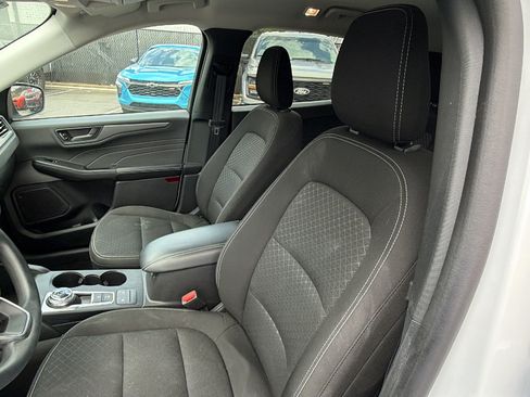 Used 2025 Ford Escape Active AWD/4WD image 16