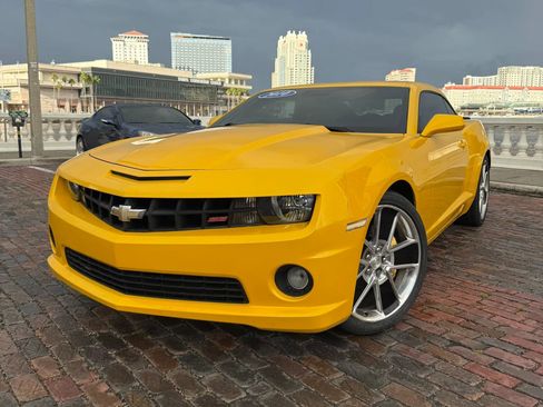 Used 2010 Chevrolet Camaro SS w/ RS Package RWD image 2
