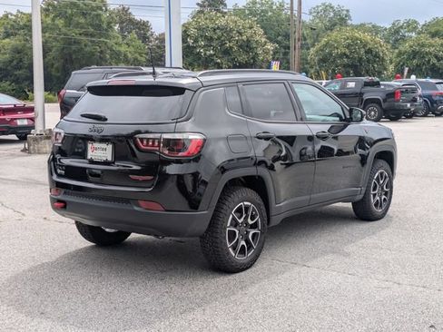 New 2026 Jeep Compass Trailhawk AWD/4WD image 3