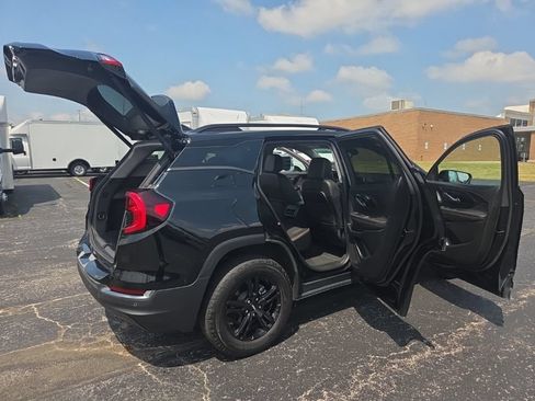 Used 2023 GMC Terrain AT4 w/ Tech Package AWD/4WD image 23