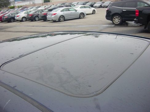 Used 2017 Toyota Corolla XSE image 17