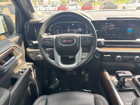 Used 2023 GMC Sierra 1500 Elevation w/ Elevation Premium Package AWD/4WD image 13