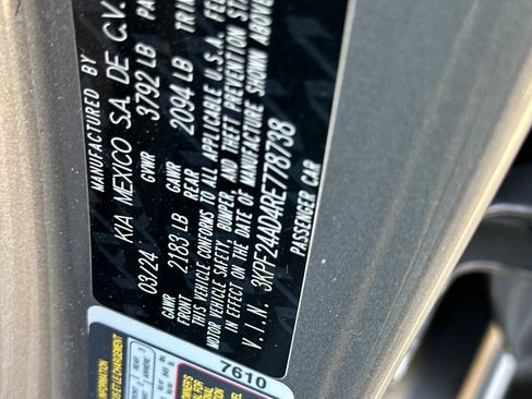 Used 2024 Kia Forte LXS FWD image 27