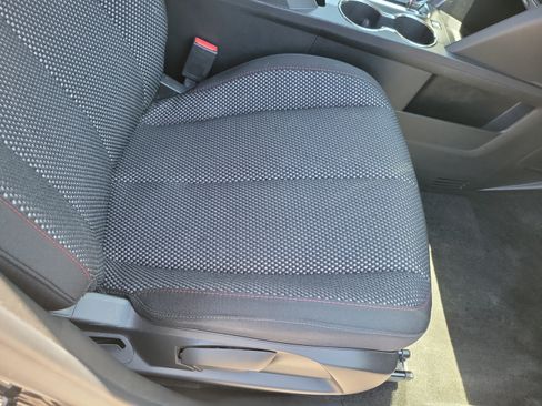 Used 2017 GMC Terrain SLE w/ Technology Package FWD image 18