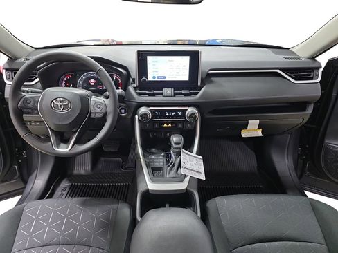 Used 2025 Toyota RAV4 XLE image 10