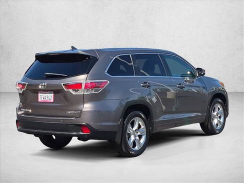 Used 2014 Toyota Highlander Limited Platinum AWD/4WD image 5