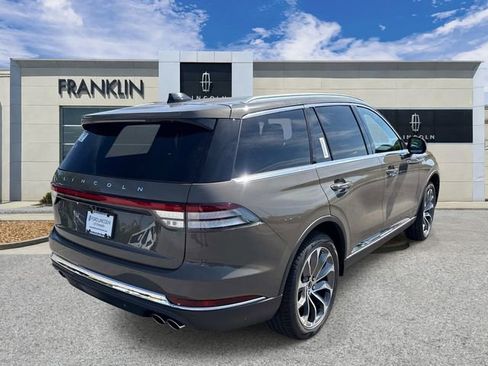 New 2025 Lincoln Aviator AWD w/ Equipment Group 101A image 7