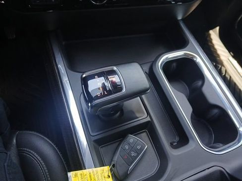 Used 2023 Chevrolet Silverado 1500 RST AWD/4WD image 27