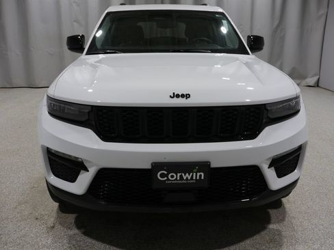 Certified 2023 Jeep Grand Cherokee Limited w/ Black Appearance Package AWD/4WD image 7