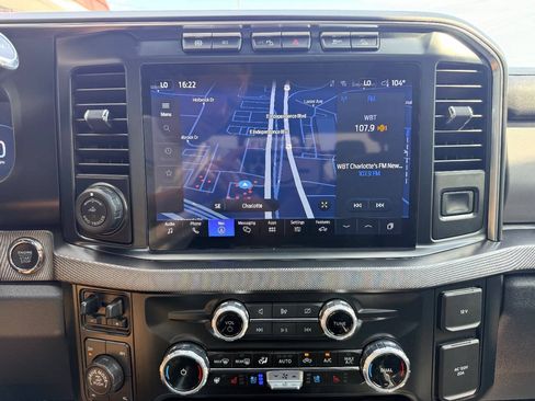 Used 2024 Ford F250 Platinum w/ Tremor Off-Road Package AWD/4WD image 32