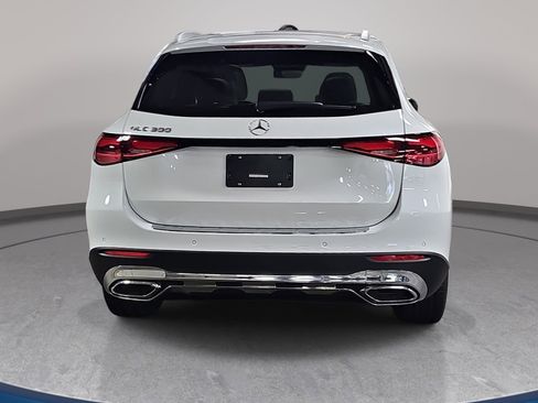 New 2026 Mercedes-Benz GLC 300 image 6