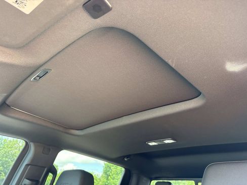 Used 2024 GMC Sierra 1500 AT4 w/ Technology Package AWD/4WD image 18