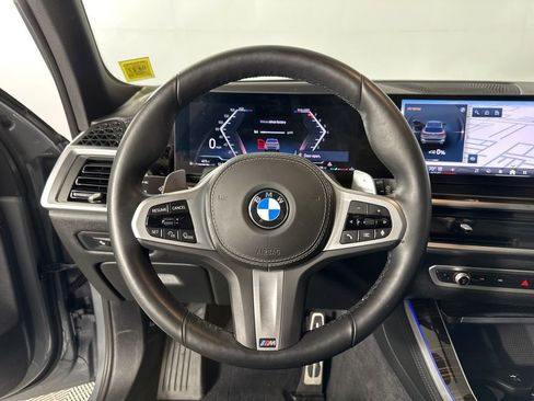 Certified 2025 BMW X5 xDrive40i w/ M Sport Package AWD/4WD image 15