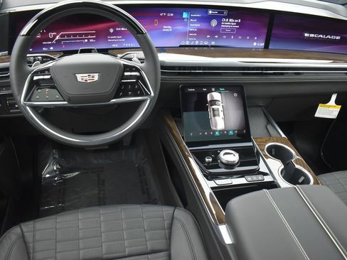 Certified 2026 Cadillac Escalade ESV Platinum Sport w/ LPO, ONYX Package image 14