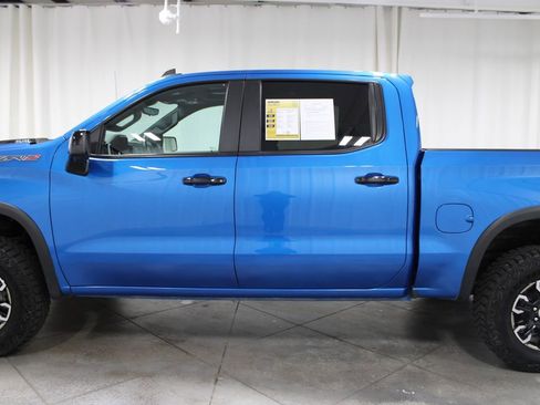 Used 2024 Chevrolet Silverado 1500 ZR2 w/ Technology Package image 6