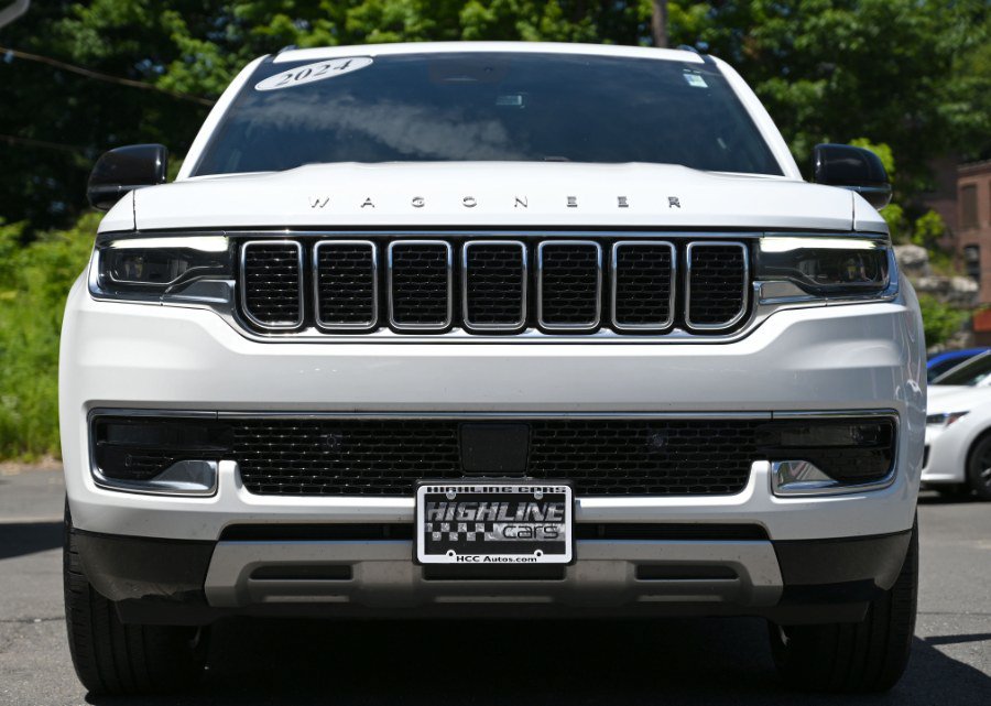 Used 2024 Jeep Wagoneer Series II w/ Flexible Seating Group AWD/4WD image 9
