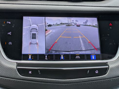 Certified 2025 Cadillac XT5 Premium Luxury w/ Technology Package FWD image 30