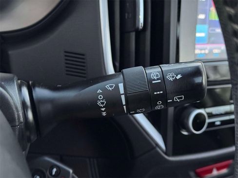 Used 2020 Subaru Forester Premium image 24