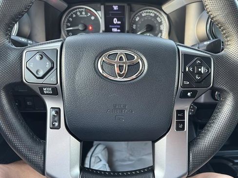 Used 2020 Toyota Tacoma SR5 image 15