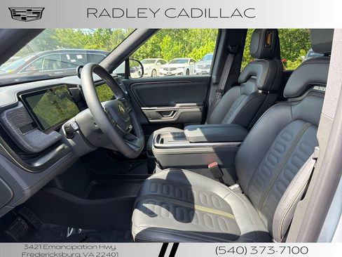 Used 2026 Rivian R1S Adventure AWD/4WD image 3
