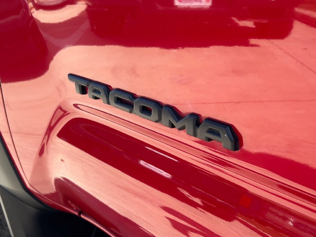 Certified 2023 Toyota Tacoma TRD Off-Road w/ Technology Package AWD/4WD image 15