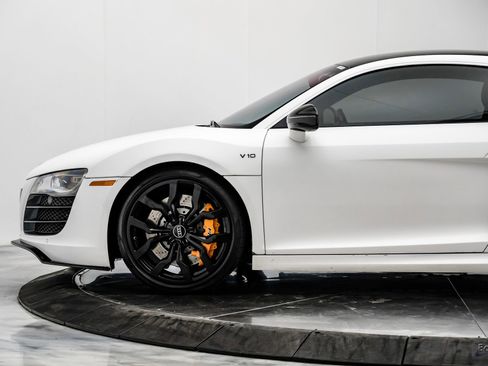 Used 2010 Audi R8 V10 image 10