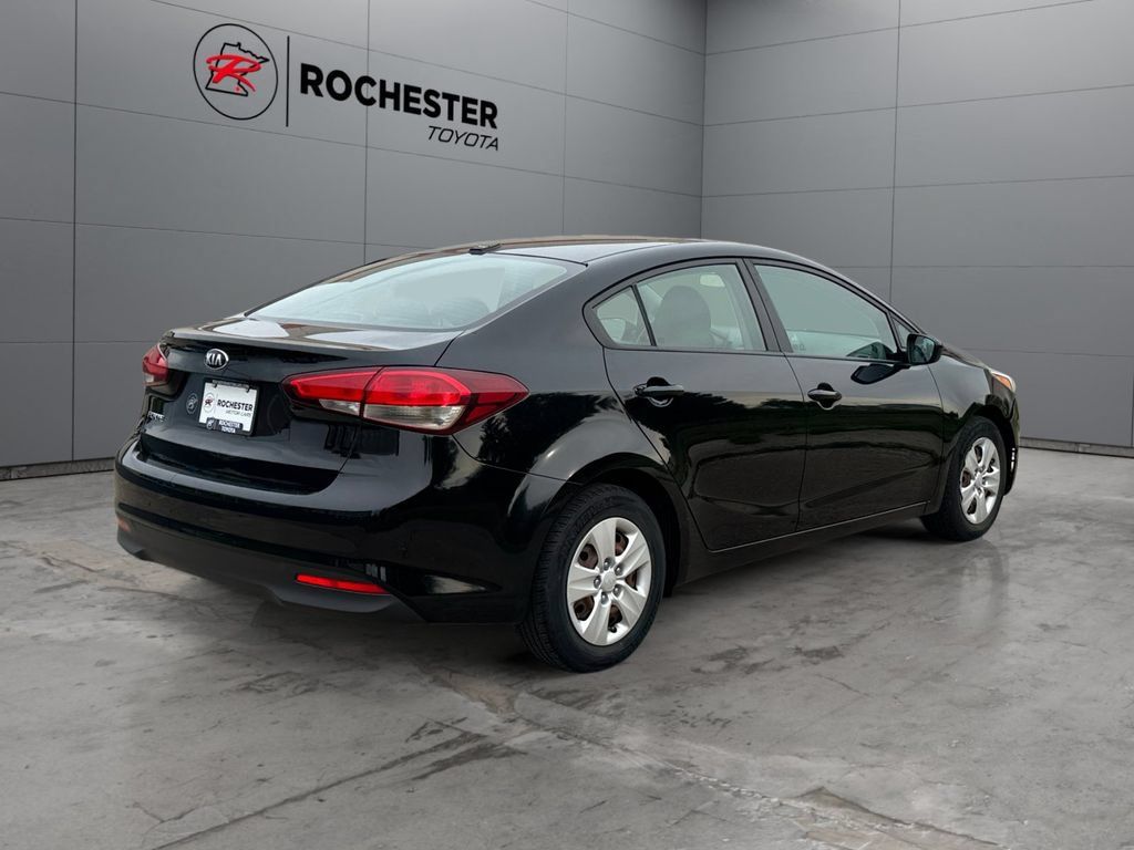 Used 2018 Kia Forte LX FWD image 5