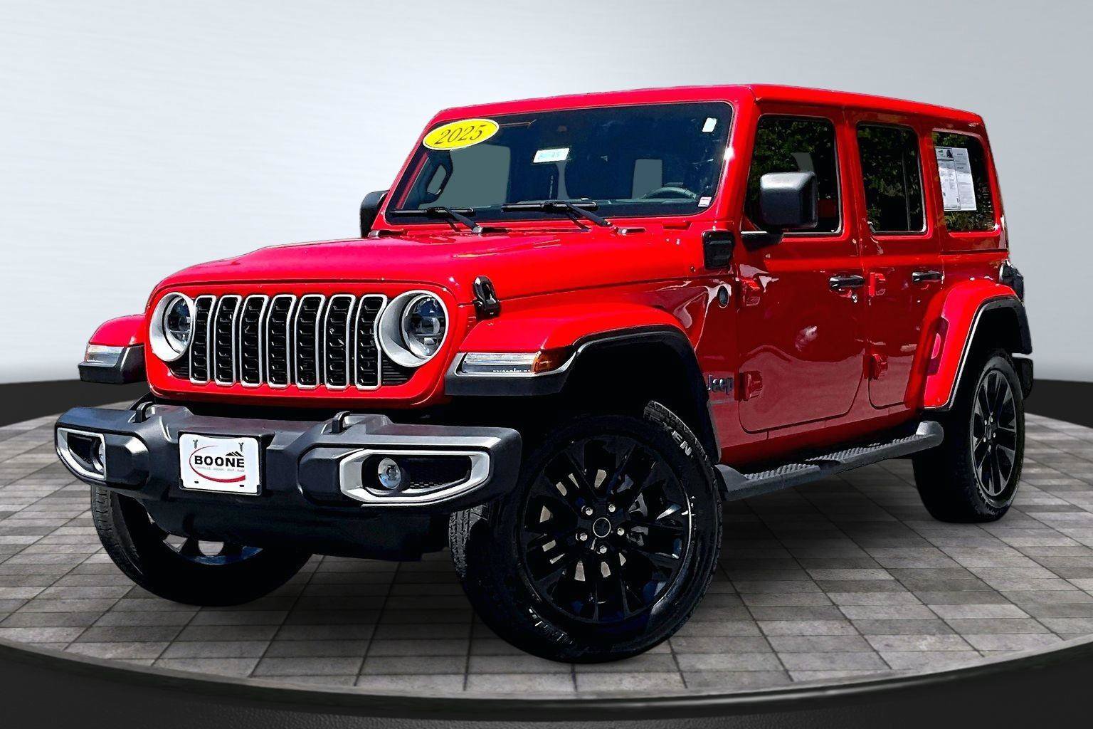 Certified 2025 Jeep Wrangler Unlimited Sahara AWD/4WD image 12