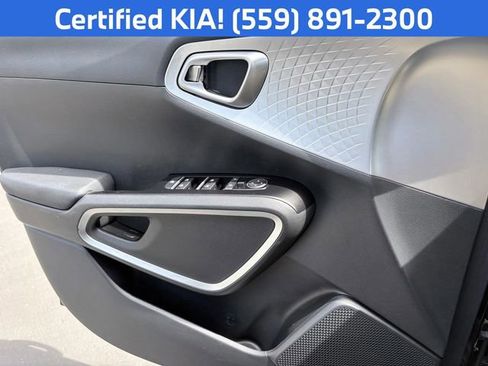 Certified 2025 Kia Soul LX w/ LX Technology Package FWD image 12