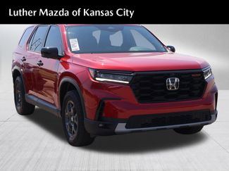 Used 2025 Honda Pilot TrailSport video 1