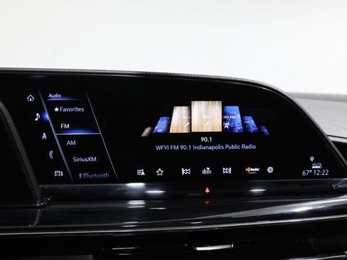 Used 2024 Cadillac Escalade ESV Sport AWD/4WD image 23