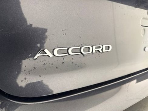 Used 2025 Honda Accord SE image 19