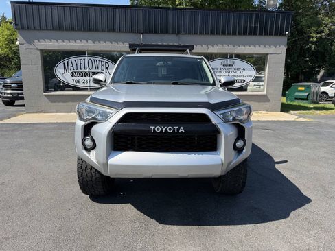Used 2018 Toyota 4Runner SR5 RWD image 4