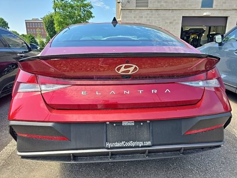 Certified 2025 Hyundai Elantra Sport FWD image 6