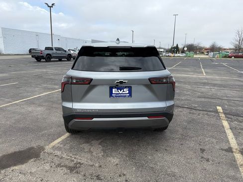 New 2026 Chevrolet Equinox LT image 6