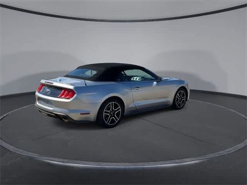 Used 2022 Ford Mustang Premium image 8