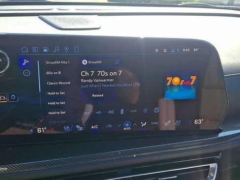 Used 2025 Chevrolet Traverse High Country w/ LPO, Floor Liner Package FWD image 21