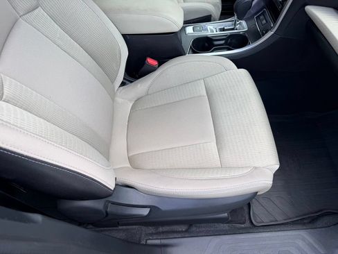 Used 2021 Subaru Ascent Premium w/ Convenience Package AWD/4WD image 18