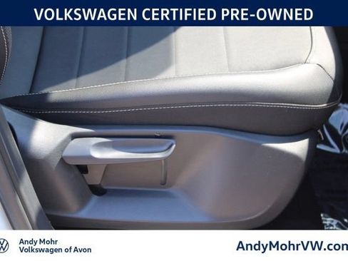 Used 2022 Volkswagen Taos SE w/ Panoramic Sunroof Package AWD/4WD image 21