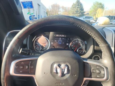 Used 2019 RAM 1500 Big Horn AWD/4WD image 11
