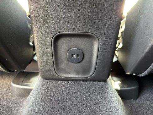 Used 2023 Ford Escape Platinum AWD/4WD image 17
