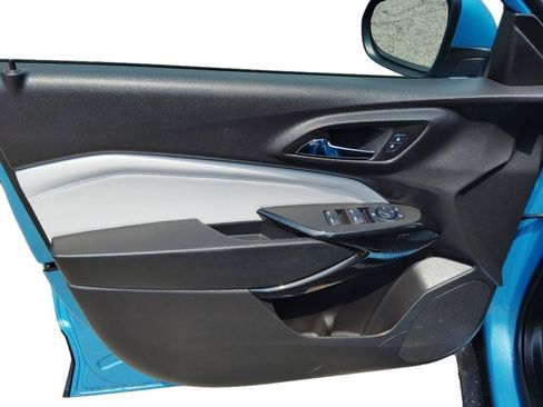Used 2025 Chevrolet Trax LT w/ Driver Confidence Package FWD image 12