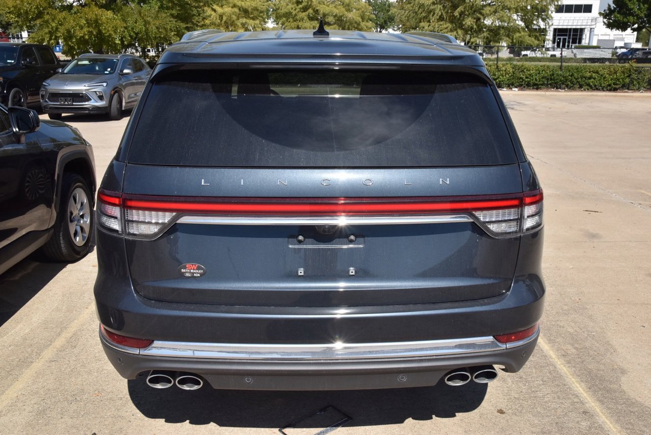 Certified 2024 Lincoln Aviator Reserve AWD/4WD image 6