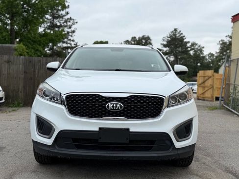 Used 2016 Kia Sorento FWD image 3