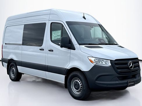 New 2026 Mercedes-Benz Sprinter 2500 image 3