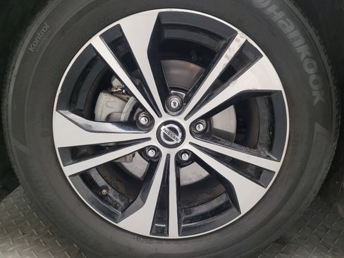 Used 2023 Nissan Sentra SV FWD image 31