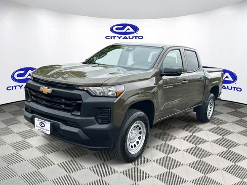 Used 2023 Chevrolet Colorado W/T image 7