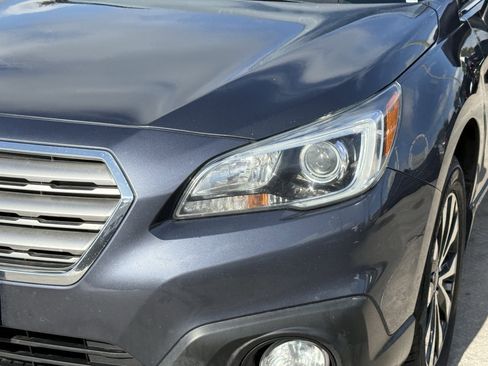 Used 2017 Subaru Outback 2.5i Limited image 11