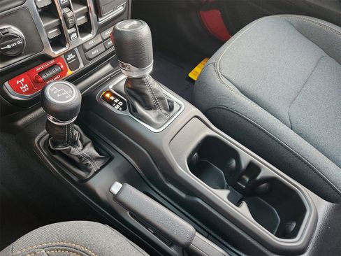 New 2026 Jeep Wrangler Unlimited Sport image 29